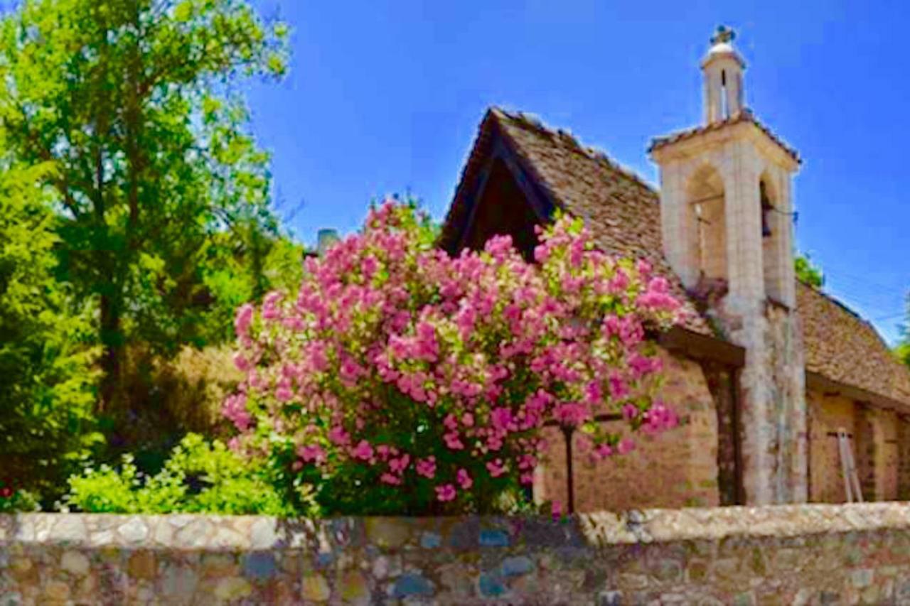 Saint Nicholas Heights Chakistra Dış mekan fotoğraf